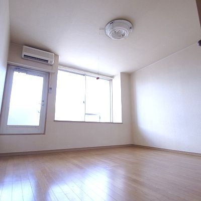 【居間・リビング】 | HPには初期費用掲載！「プライスホーム」で検索！エステートモア白金クロス