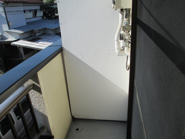 ステージ境南Bのバルコニー|暖かな日差しのふりそそぐバルコニー