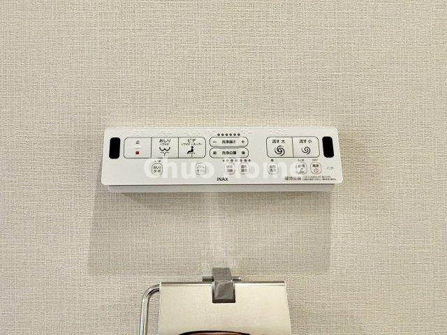 セザール本所吾妻橋の内装|【ウォシュレット】清潔に使いたいお手洗いには最適な設備です。もちろんウォームレットも標準装備です。