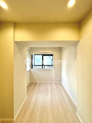 【子供部屋】 | セザール本所吾妻橋 | 【子供部屋】お子様を持つ家庭の約6割が「家族や子どものため」に購入を希望。入学後の転校を避け、広い空間でのびのび育てたいなどの親心が、家探しのきっかけになっているようです。