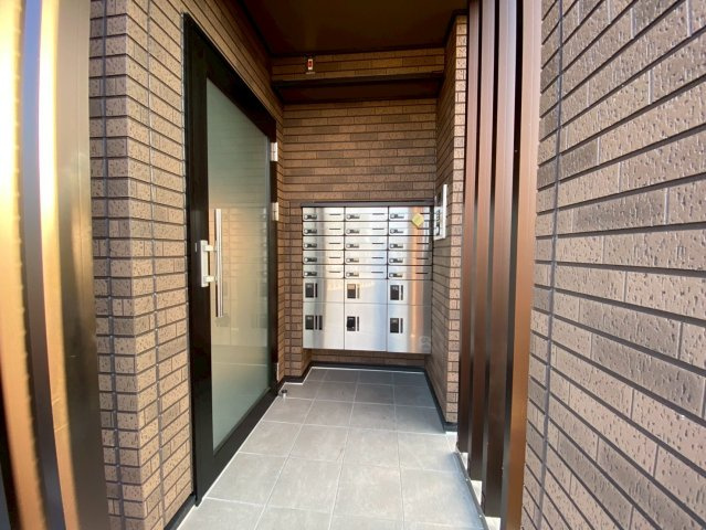 【エントランス】