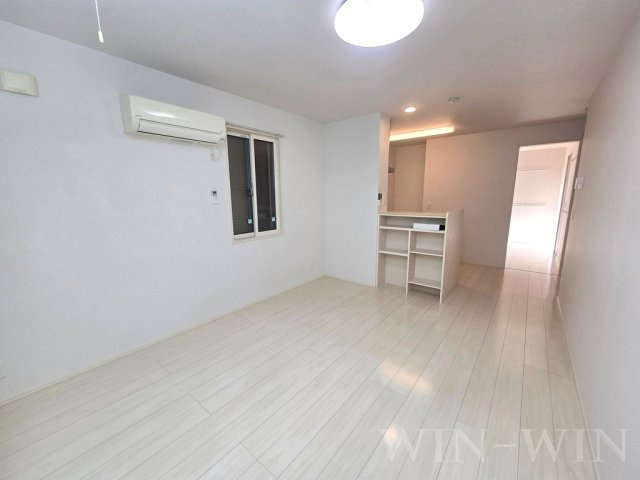 プランドール Ⅵの居間・リビング