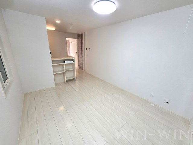 プランドール Ⅵの居間・リビング