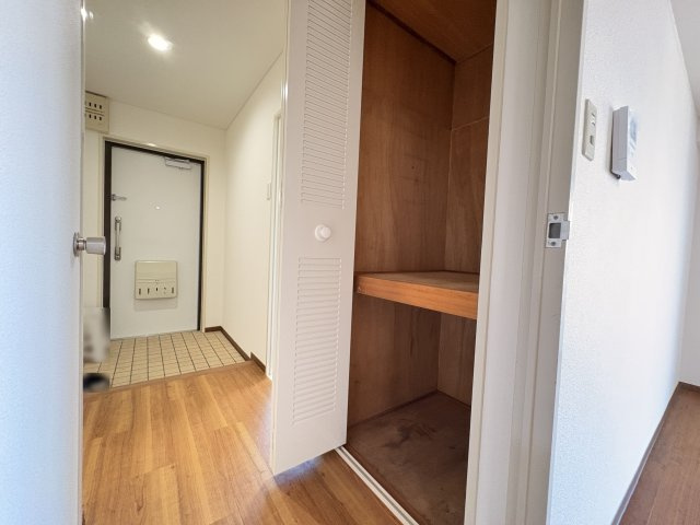 万葉ハイツ舞子の収納