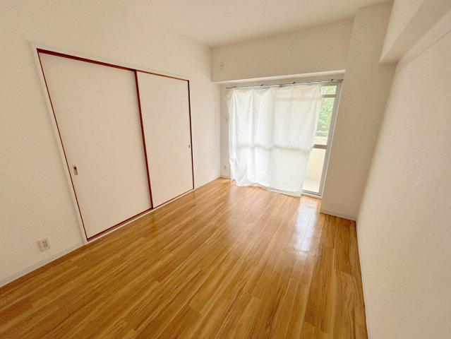 グランデ・イチリューの洋室