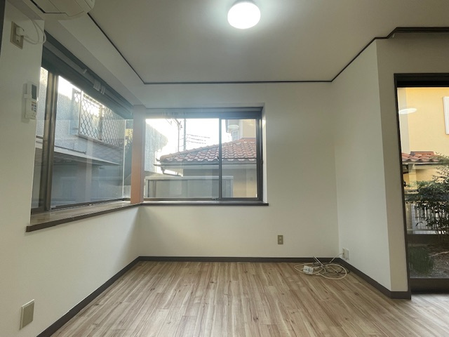 【居間・リビング】 | 六実岩﨑戸建て