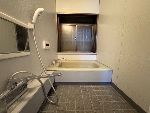 【浴室】 | 六実岩﨑戸建て