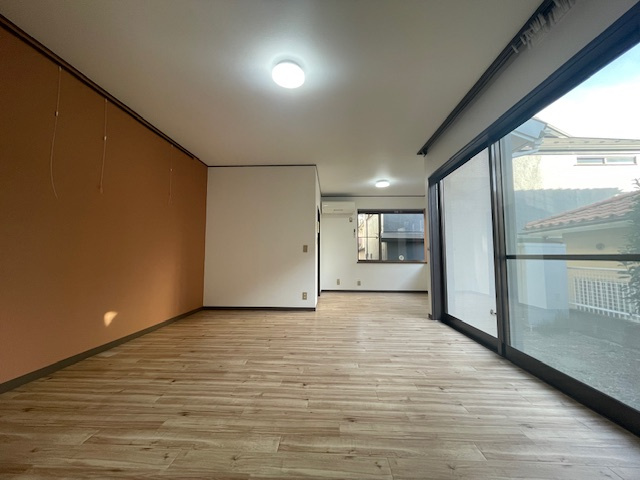 【居間・リビング】 | 六実岩﨑戸建て