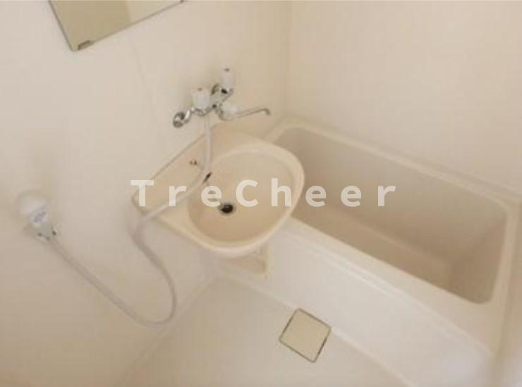 メゾン南長崎の浴室