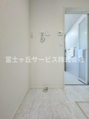 【ランドリースペース】 | 静岡市清水区有東坂2丁目 新築一戸建て 1号棟 | 洗濯機置き場です