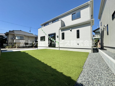 【庭】 | 静岡市清水区有東坂2丁目 新築一戸建て 1号棟 | 庭です
