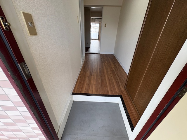 神田ハイツの玄関