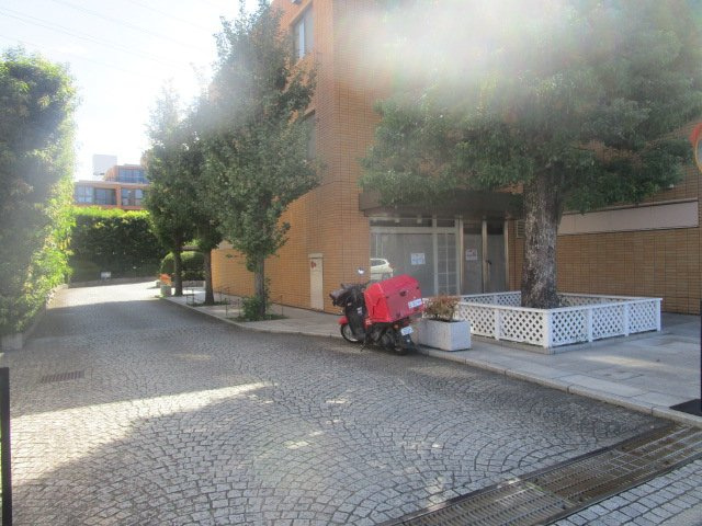 世田谷区成城９丁目の店舗事務所