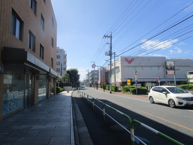 世田谷区成城９丁目の店舗事務所