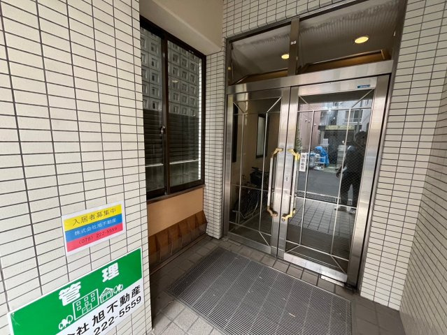 フラッツエムズのエントランス