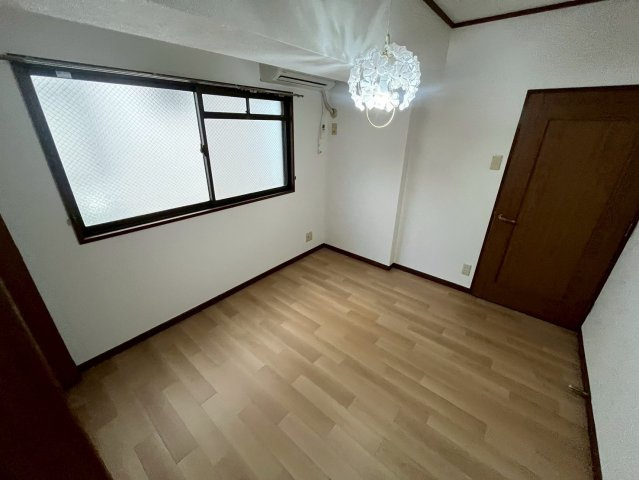 フラッツエムズの居間・リビング