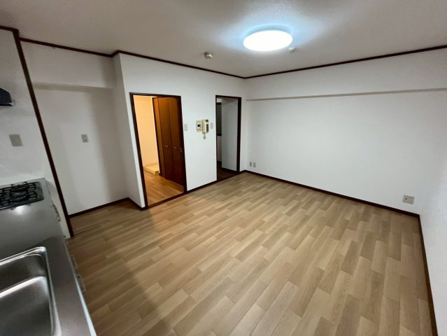 フラッツエムズの居間・リビング