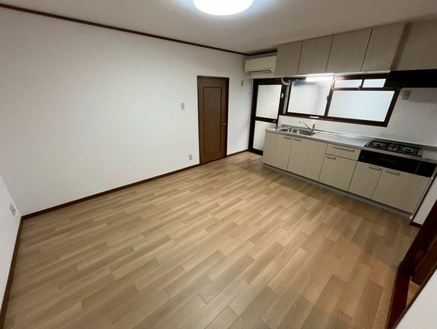 フラッツエムズの居間・リビング