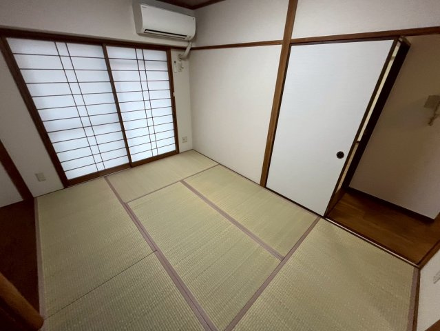 フラッツエムズの和室