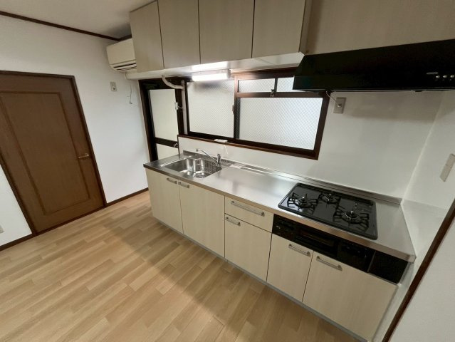 フラッツエムズのキッチン