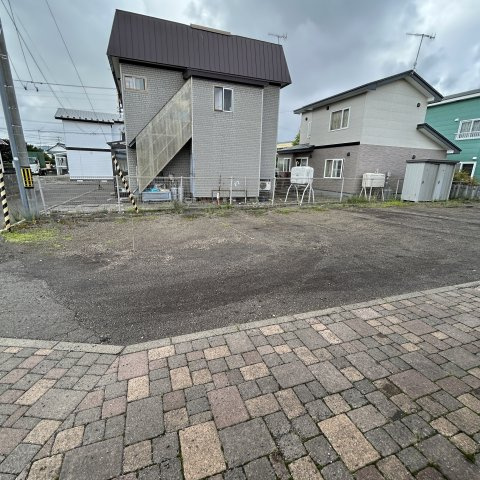 メゾネット・RAIBA-95の駐車場