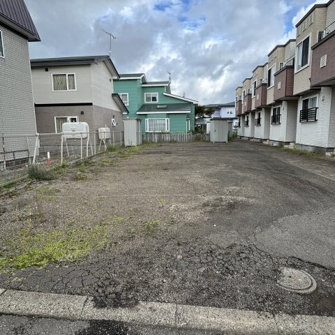 メゾネット・RAIBA-95の駐車場