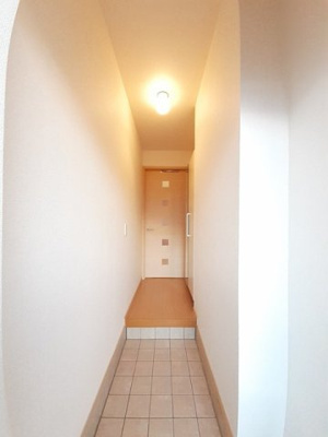 【玄関】 | キャンディタフト | 毎日通る玄関はこちらです