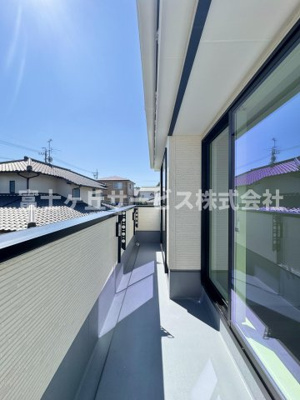 【バルコニー】 | 静岡市清水区有東坂2丁目 新築一戸建て 2号棟 | 陽当たり良好なバルコニーです