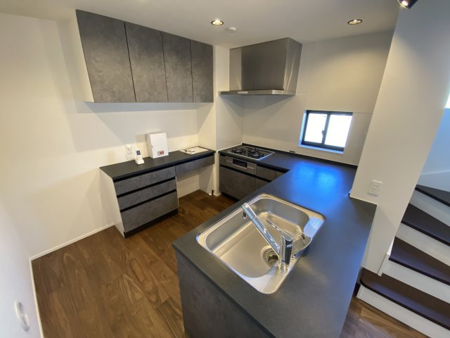 高津区諏訪2丁目 中古戸建のキッチン