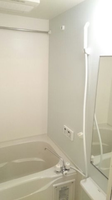 【浴室】 | ミドルビレッジヒロ７Ａ | コンパクトで使いやすいお風呂です