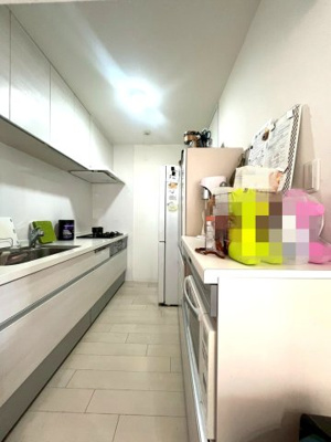 【キッチン】 | ■サンヴェール高槻二号棟 | ■2021年にリフォーム履歴有
●2021年3月　全室クロス・フローリング張替・キッチン交換・浴室交換・洗面化粧台交換・トイレ交換・建具交換・ハウスクリーニング等をされています。