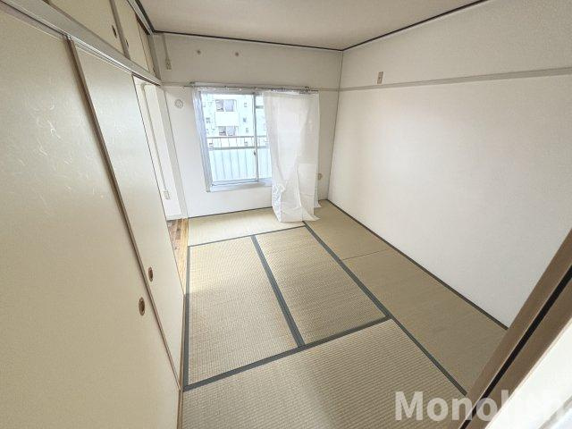 鶴山台18号棟の和室