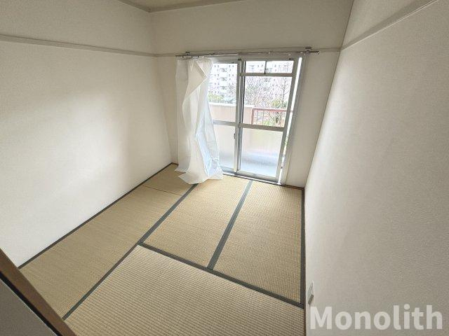 鶴山台18号棟の和室