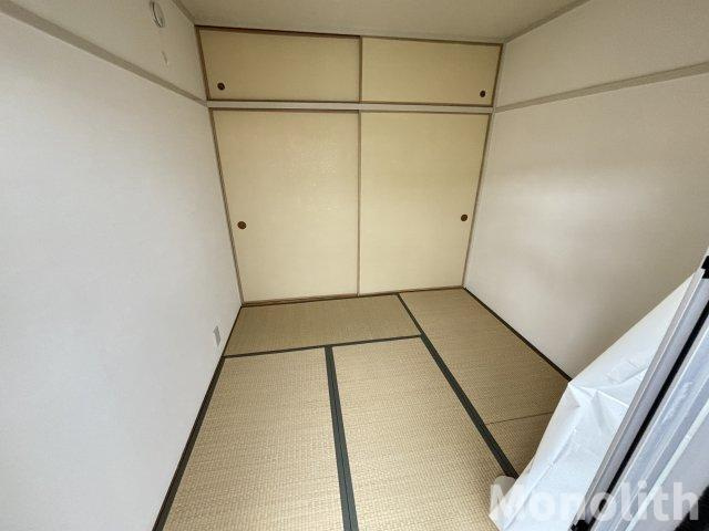 鶴山台18号棟の和室