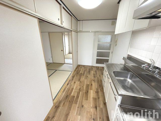 鶴山台18号棟の内装