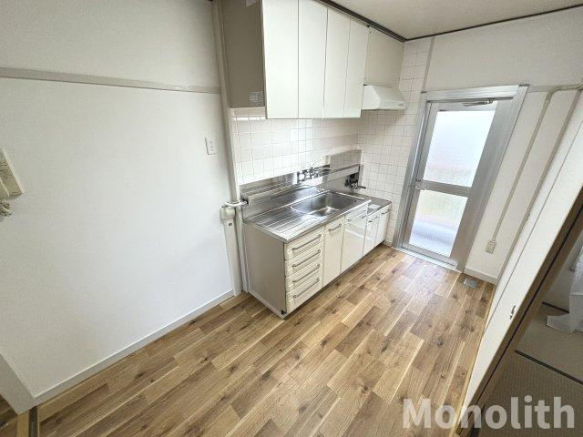 鶴山台18号棟の居間・リビング