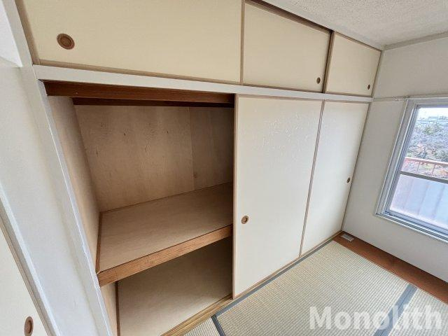 鶴山台18号棟の収納