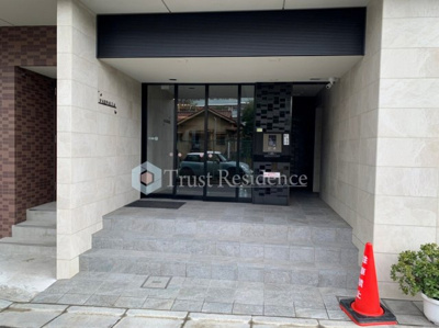 【エントランス】 | FARFALLA