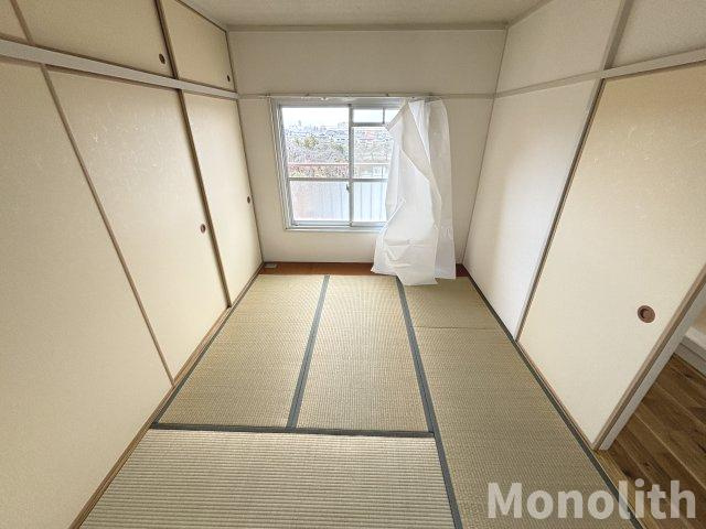 鶴山台18号棟の和室