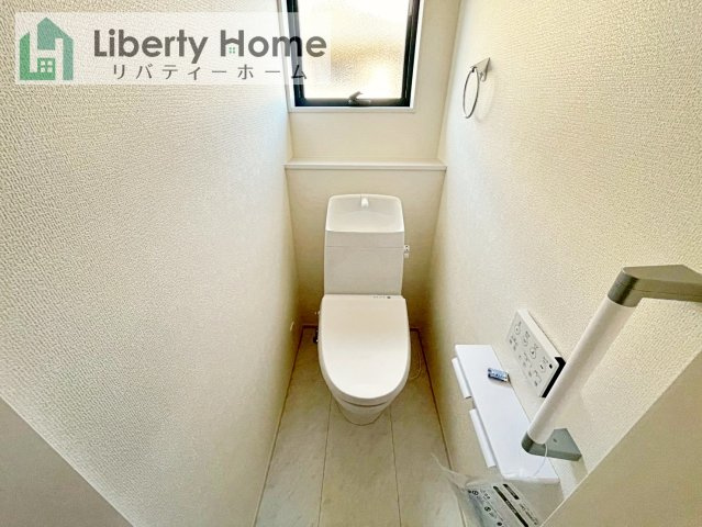 八千代東原　新築戸建　1号棟のトイレ