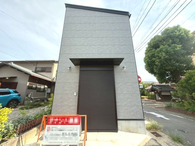 刈谷市御幸町4丁目貸店舗・事務所のエントランス