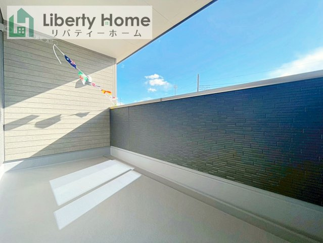 八千代町東原　新築戸建　2号棟のバルコニー