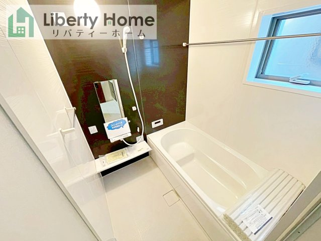 八千代町東原　新築戸建　2号棟の浴室