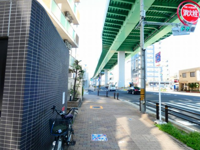 【周辺】 | メイクスWアート丸の内