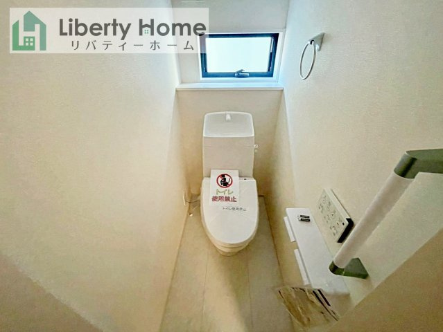 八千代東原　新築戸建　3号棟のトイレ