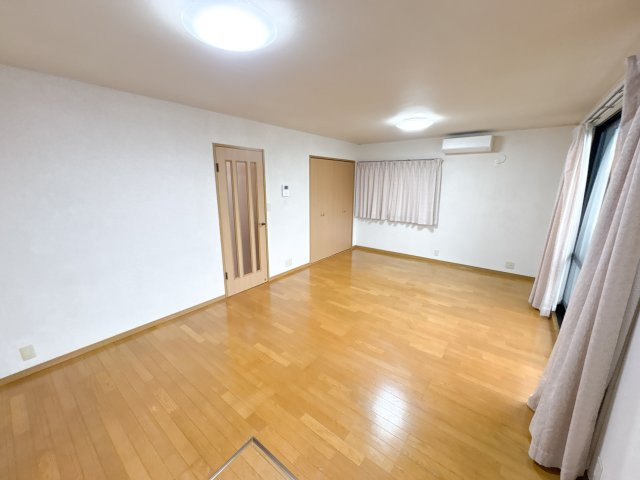 俵口戸建貸家の居間・リビング