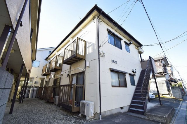 ウイングハウス