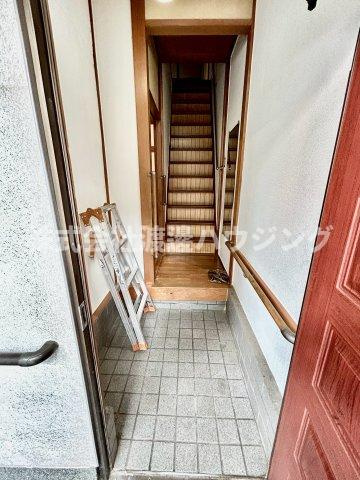 浜口東２丁目一戸建の玄関