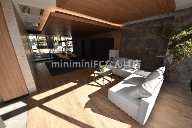 リヴェント難波サウスのエントランス