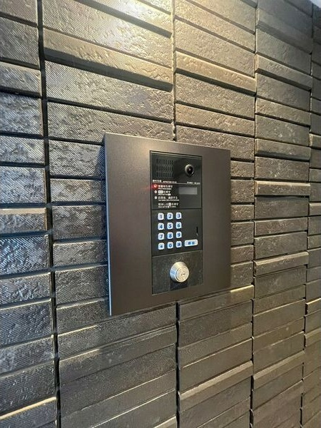 クレストタップ大曽根のエントランス